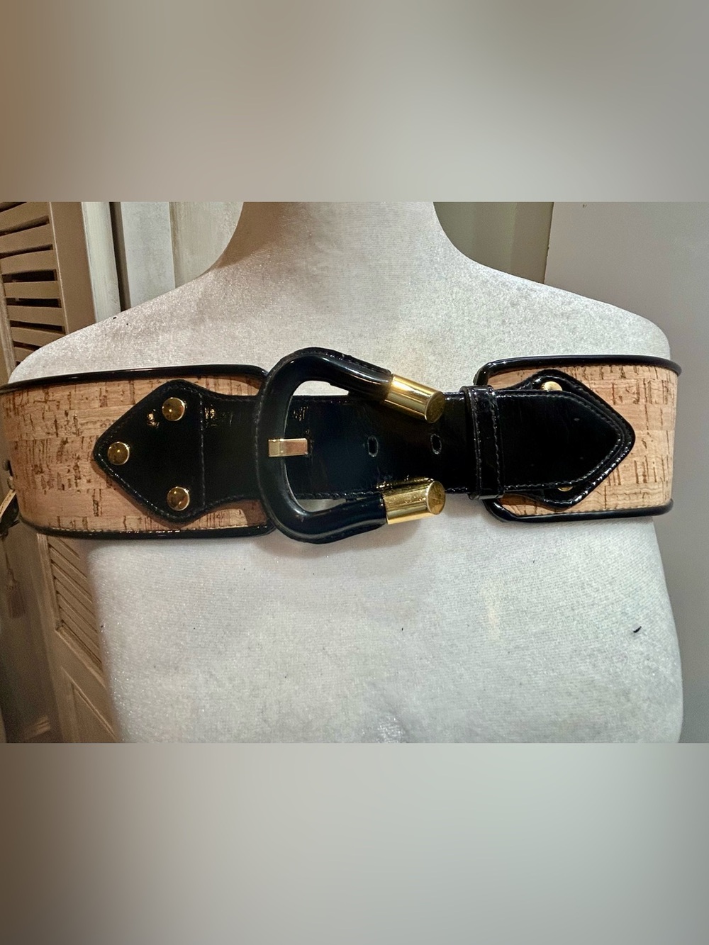 Carlisle Wide Black Patent Leather Cork Inset Belt with Gold Hardware Sz L. EUC - Picture 4 of 7